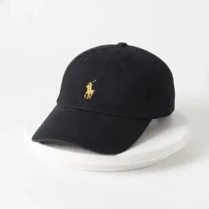 [폴로 랄프 로렌]POLO RALPHLAUREN 26SS 포니로고 자수 치노 캡 710903105001 891412