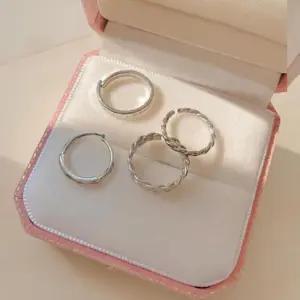 [신상오픈런]여성용 심플 레이어드 실버 반지 조절 가능한 4종 세트 (39139758)