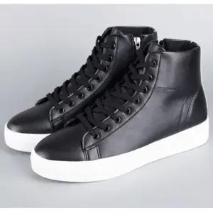 스니커즈운동화 남자 캐주얼 신발 하이탑 스니커즈 학생 운동화