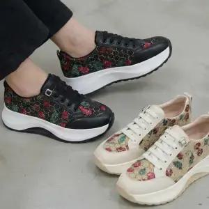 여자 사계절 플라워 패턴 캐주얼 키높이 스니커즈