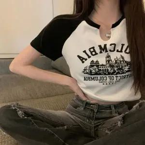 반팔 크롭티 여성 배꼽티 Y2K 여름 배색 스타일