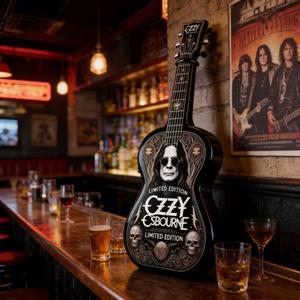 오지 블랙 기타 모양 위스키 디캔터 300ml 빈 병 창의적인 유리 장식 기념품 홈 데코레이션