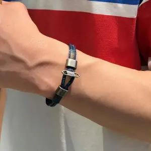 [클립스어반]  지호 네이비 남자 양가죽 팔찌