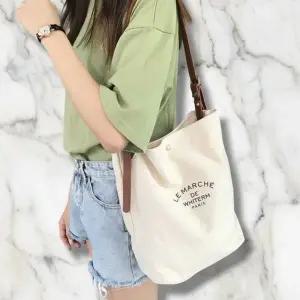 CCB420C여성용 넉넉한 수납 캔버스 토트백 배색 스트랩