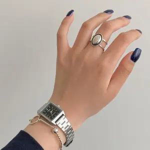 (CASIO) Black Point Metal Watch 패션잡화 시계 여성시계 여자시계 watch 손목시계