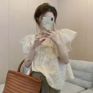 러블리 반팔 하늘하늘한 레이스 블라우스 여성 펀칭