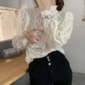 여성 2컬러 출근룩 하프넥 시스루 레이스 블라우스