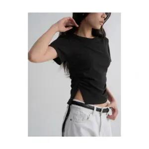 에잇세컨즈 반팔티셔츠 골지 셔링 디테일 반소매 티셔츠 블랙 1707183