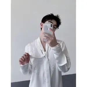 픽호샵 남성 가을 빈티지 자수 키작남 솔리드 셔츠 꾹3