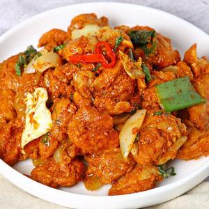 뜯어서 구워주면 끝! 양념 닭갈비 700g + 간장 찜닭 700g (총 1.4kg)