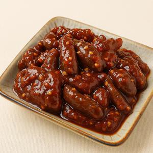 아삭하게 씹히는 새콤달콤 매실장아찌