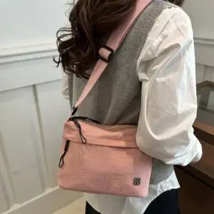 더스타일백 클로버 여성 미니 크로스백 나일론 슬링백