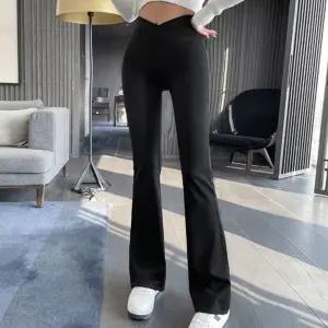 언리얼 V포인트 부츠컷 여성 힙업 스포츠레깅스 요가/팬츠/여자/트레이닝복/운동복/바지/헬스/레깅스/하이