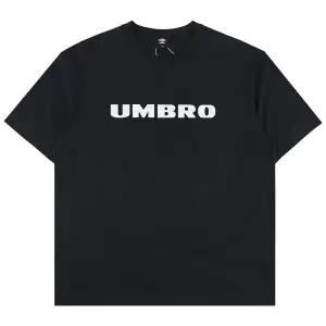 [엄브로] 프레쉬 빅레터링 반팔 티셔츠 UR121SRS12BLK