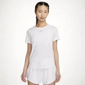 [나이키] 원 클래식 여성 DF 반팔 탑 NIKE FN2799-100 2227892957 1689847