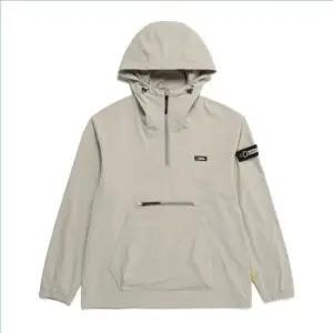 [롯데백화점]내셔널지오그래픽 공용 아르켈론 우븐 스트레치 트레이닝 후디 아노락 N233UFT030