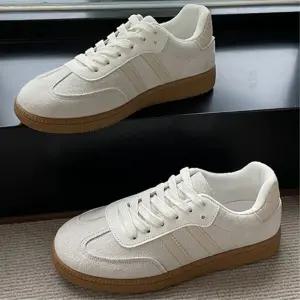 부부 커플 가벼운 스웨이드 스니커즈 나들이 출근 캐주얼화 남편