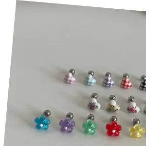 기본피어싱 써지컬 귀걸이 비비드 기본 플라워 피어싱