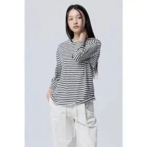 [갤러리아] [26S/S] 스트라이프 후드 티셔츠 BATS96611
