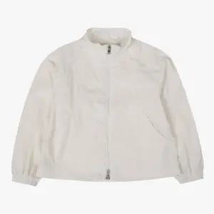 [일로딜로] 커브드 썸머 바람막이 IDJA26350_7358