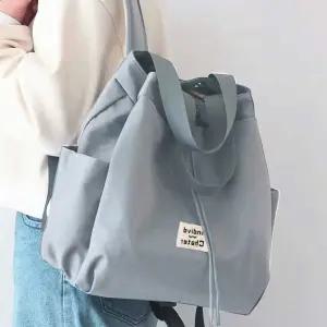 여자 대학생 새학기 캠퍼스 룩 숄더 겸용 백팩 코디