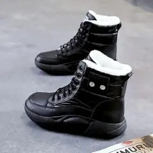 키높이부츠 여성 가볍고 편안한 방한화 안감 포근 하이탑 부츠