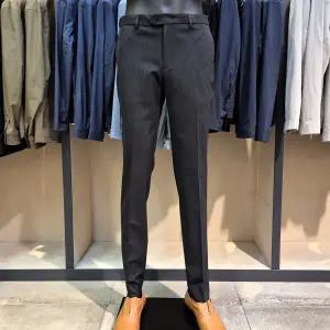 [바쏘](마산점)히든 밴딩 스판 솔리드 슬랙스 봄 남성정장바지 [다크 그레이]