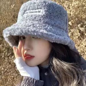 여성 겨울철 방한용 뽀글이 벙거지 램스울 버킷햇