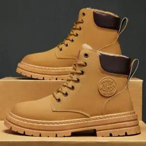 [에이치플러스몰]남성 방한 워커 털안감 겨울 부츠 세련된 디자인 남성용 신발