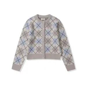 매장정품 CGP (우먼) 아가일 패턴 니트 가디건_크림 CBEWWKC042CR 122327