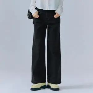 [하프클럽/체이스컬트]여성 블랙 워싱 히든밴딩 와이드 데님 팬츠-CERG2363B03