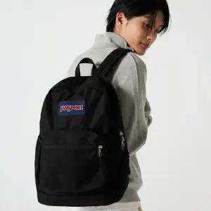 잔스포츠 공식 크로스타운 플러스 노트북 백팩 Black