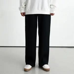 [맨즈북]링클프리 와이드핏 남자 고무줄 슬랙스 허벅돼 통바지