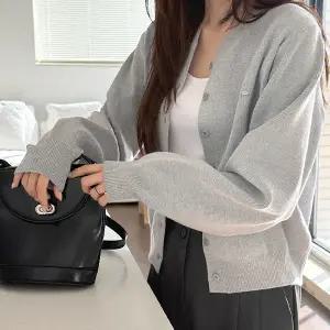 [제작/빅사이즈]이블렛 루티아 베이직 펜던트 니트 가디건 제이스타일