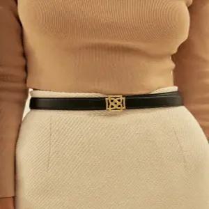 닥스 액세서리 [여성벨트][4D] 블랙 4D 골드 버클 후크 소가죽 여성벨트 DBBE5F778BK