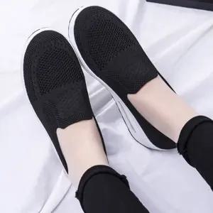 여름 끈없는 운동화 신발 굽 5cm 키높이 신고벗기편한 메쉬 검정 여자 225 250