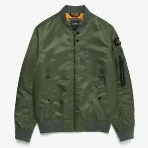 [롯데백화점]내셔널지오그래픽 리저드 AVIATOR JUMPER N221UJP150