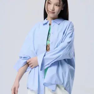 [롯데백화점]베네통 잔스트라이프 블라우스 BABL93631