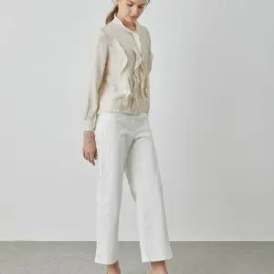 올리비아로렌 HC19 부르종 블라우스  VOCNL5S2136