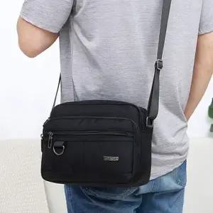 직장인 남자 크로스백 단정한 미니백 간단한 짐가방