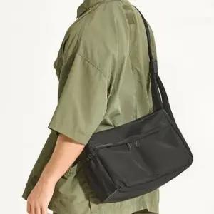 [패션] 남성 여성 크로스백 출퇴근 직장인 대학생 메신저가방