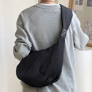 보조가방 남녀공용 커플 캐주얼 라운드 크로스백 나일론 숄더백