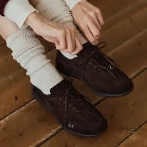 오찌 로마리 스웨이드 스니커즈 2colors 3727934 416340