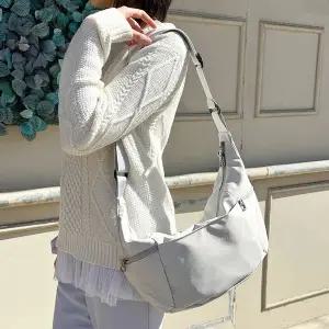 캐주얼 빅 반달 호보 보부상 크로스백URB B2636