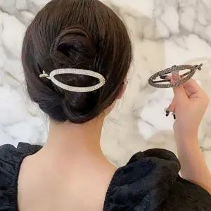 [아트박스]/신상오픈런 여성용 오벌 형태 진주와 큐빅 세련된 헤어핀