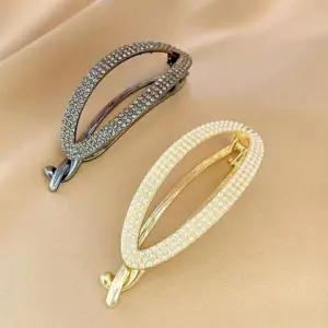 [아트박스]/신상오픈런 여성 오벌형 진주 큐빅 장식 고급스러운 헤어핀