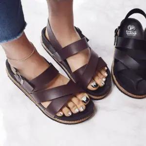 남성 여름 가죽 샌들 버클 스트랩 쿠션 슬리퍼 데일리 신발