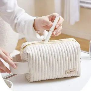 3컬러 세로 퀼팅패턴 소프트 화장품 휴대 수납파우치