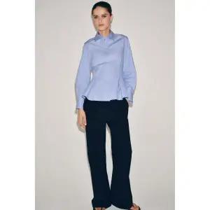 [국내] ZARA 자라 ZW 컬렉션 포플린 페플럼 셔츠 - 그레이 블루