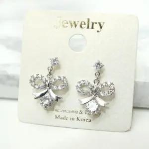 [라일리쥬얼리] Rly BS 큐빅지르코니아 리본 귀걸이 ED314